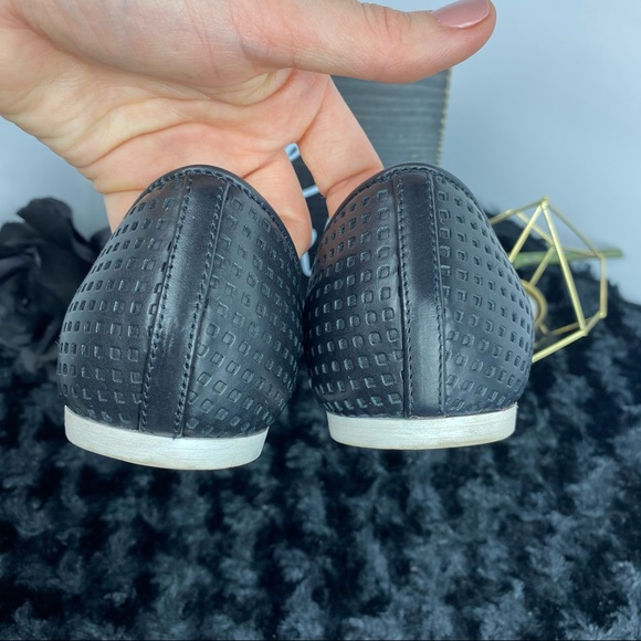 Vince Pointed Toe Flats - Picture 6 of 9